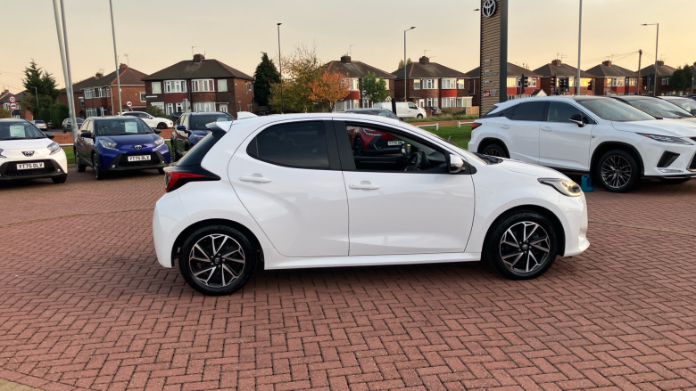 Toyota Yaris 1.5 Hybrid Design 5dr CVT Hybrid Hatchback